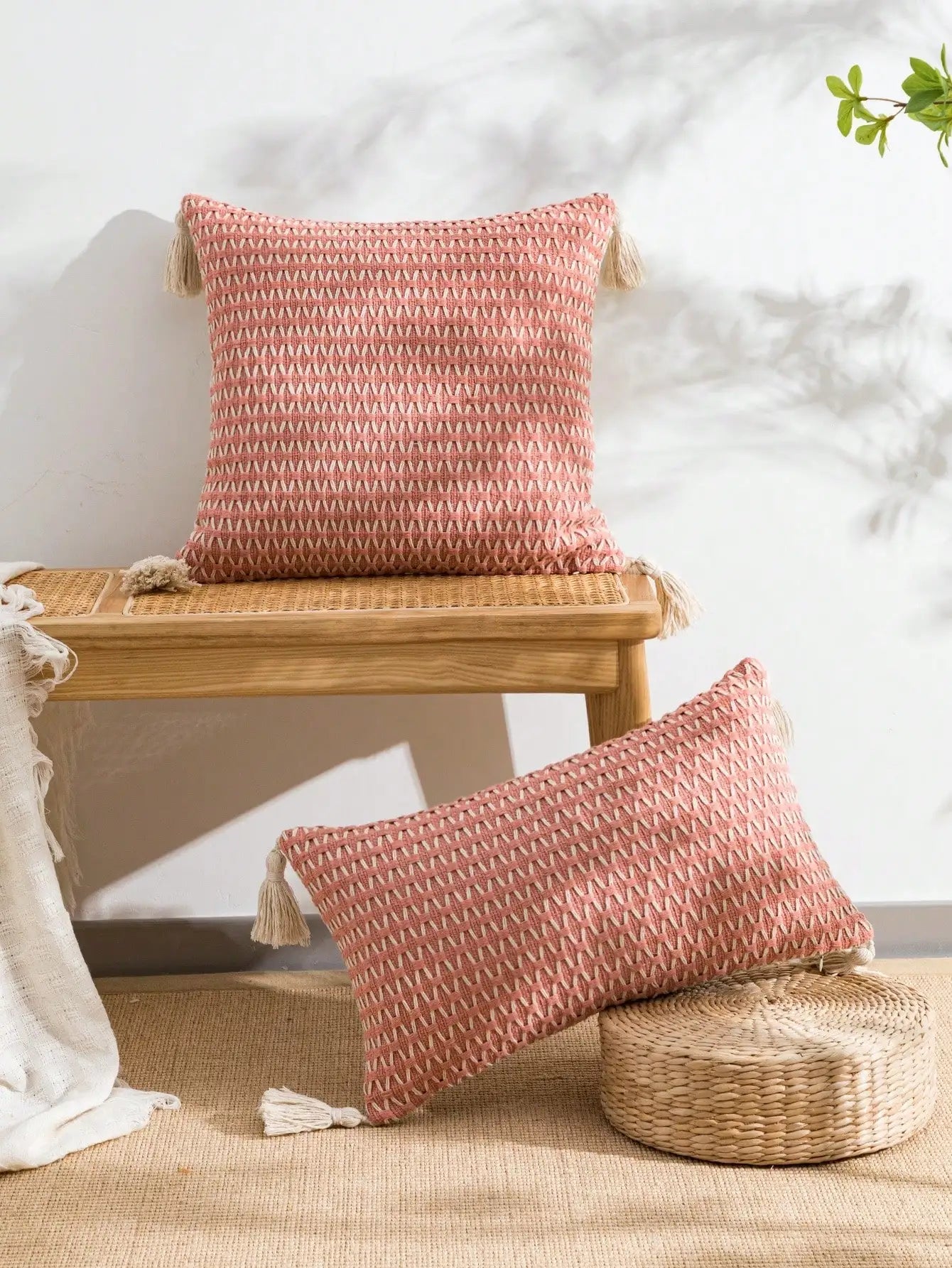 Braided plaid bohemian-style throw pillow and lumbar pillow covers for living rooms, bedrooms and cars.