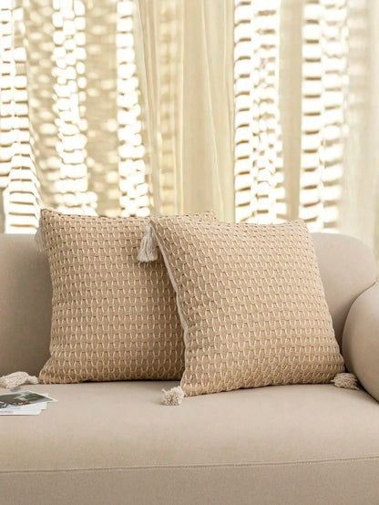 Braided plaid bohemian-style throw pillow and lumbar pillow covers for living rooms, bedrooms and cars.